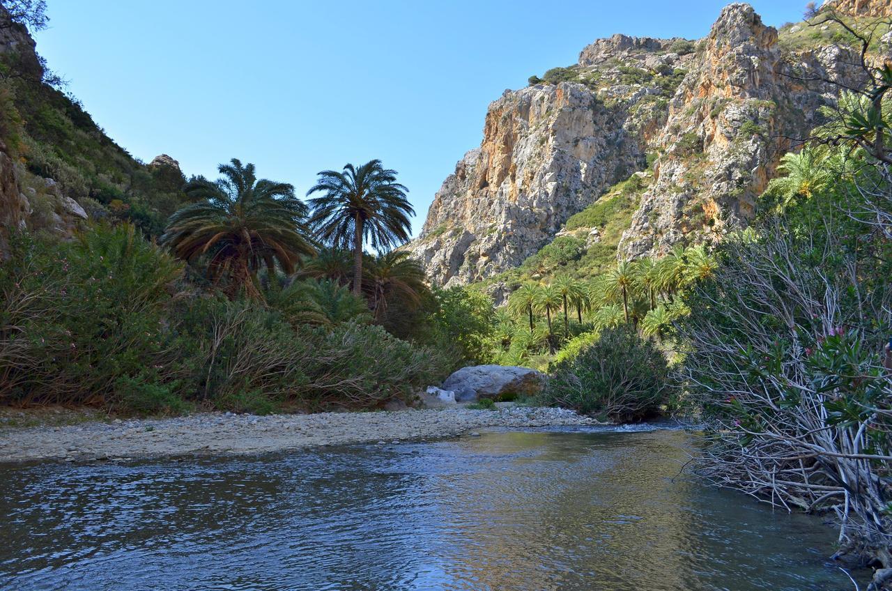 Villa Frati Gorge Luaran gambar